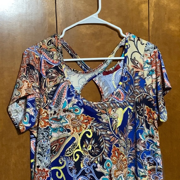 CYRUS- Short Sleeve / Criss Cross in Back Brightly Colored & Patterns Shirt - Picture 2 of 10